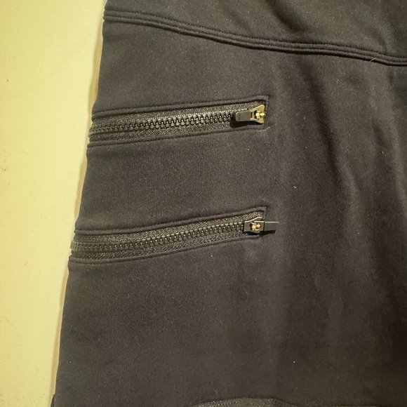 Athleta Tee Time Black Skort Double Zipper Mini Skirt Built In Shorts Sz XXS - Picture 2 of 10